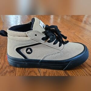 Kids Tan High-Top Sneaker/Boots Airwalk Size 2